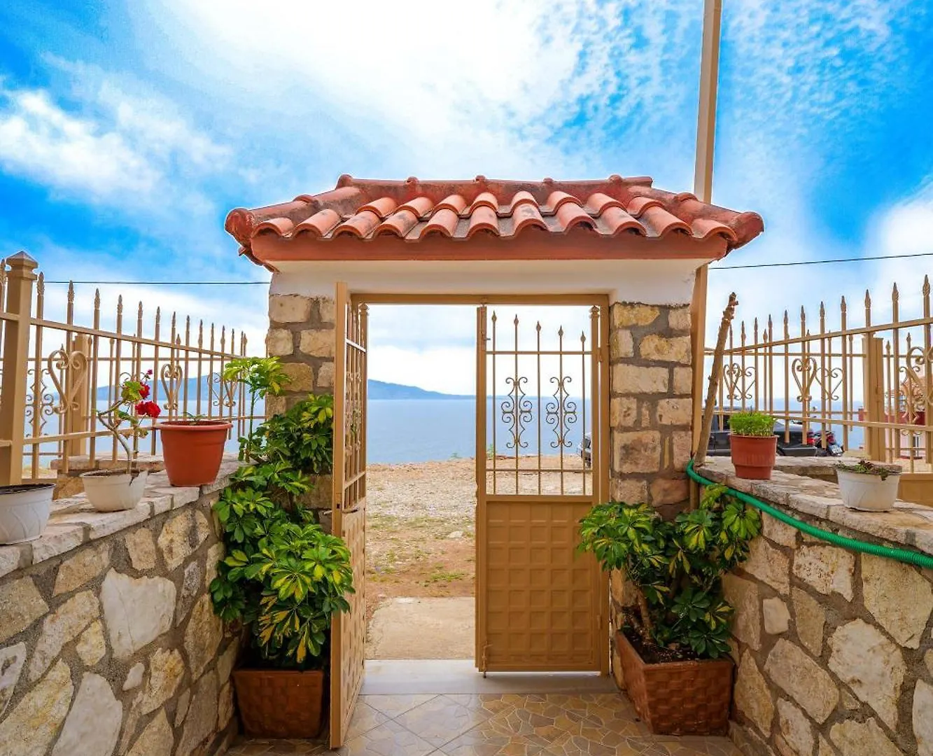 Sofia Apartments Sarandë