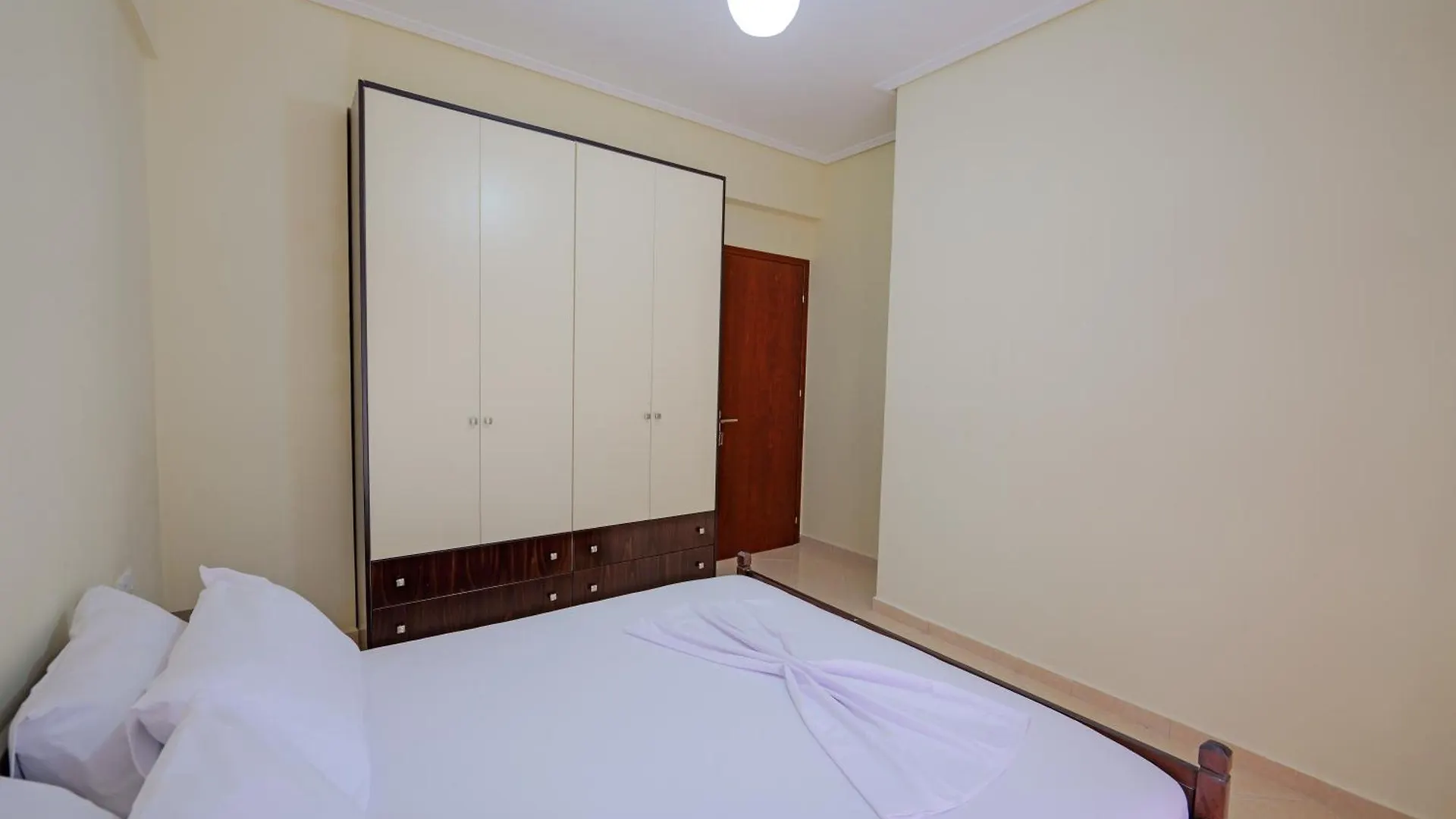 Sofia Apartments ساراندا 0*,  ألبانيا