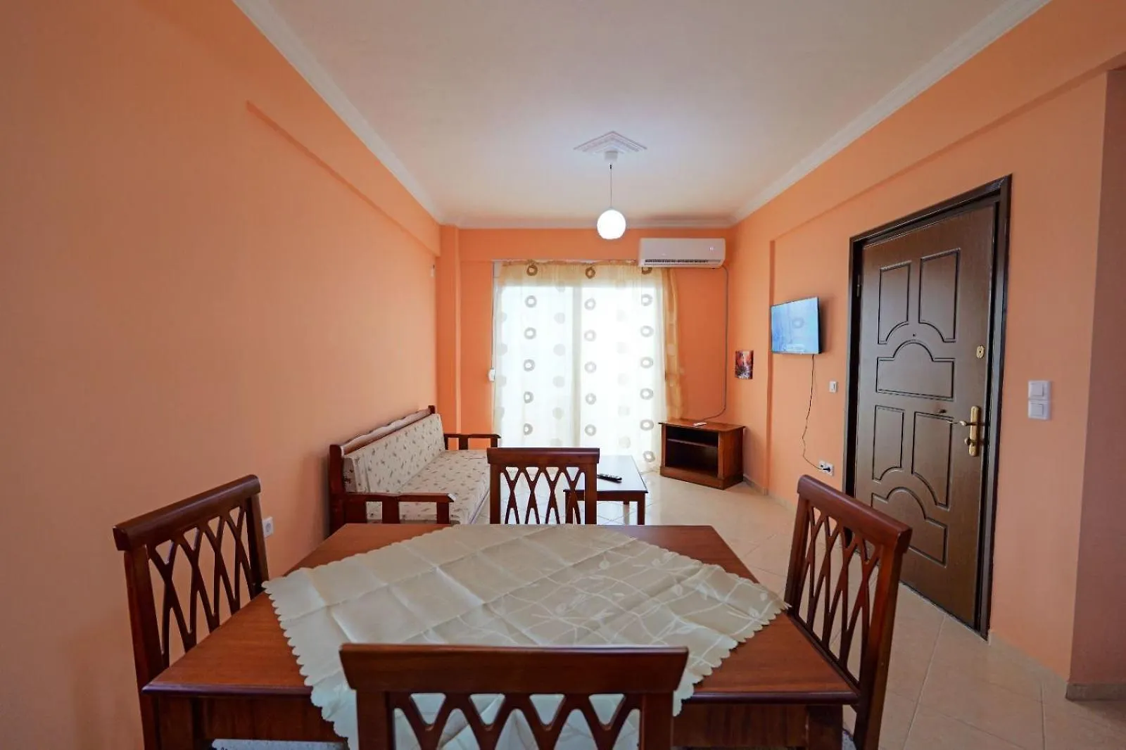 Sofia Apartments ساراندا
